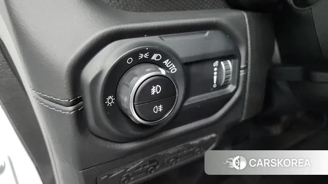 Jeep Wrangler (JL) id 3517571 из Кореи 9