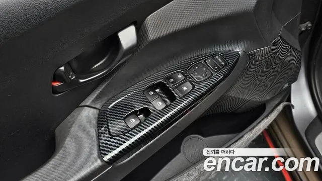 Hyundai Veloster (JS) id 2886840 из Кореи 9