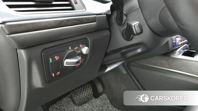 Audi New A6 id 4760337 из Кореи 9