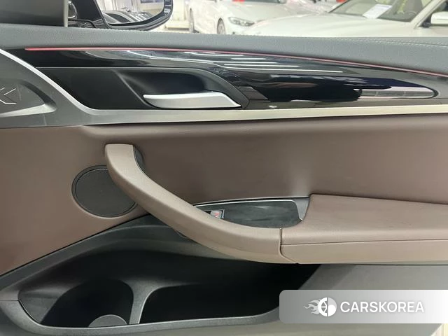 BMW X3 id 4328501 из Китая 9