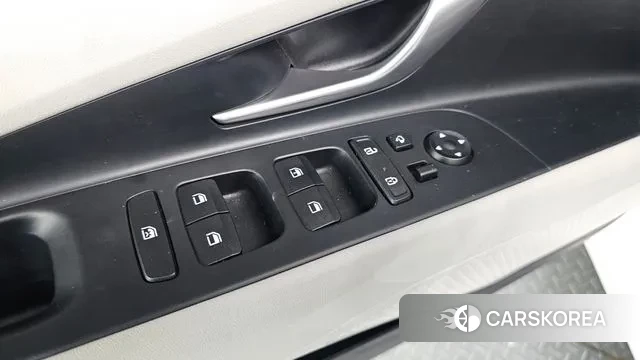 Hyundai Avante (CN7) id 2984906 из Кореи 9