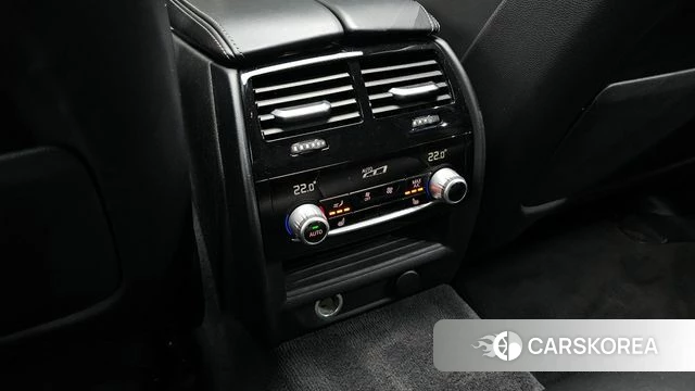 BMW 5 Series (G30) id 3925127 из Кореи 9