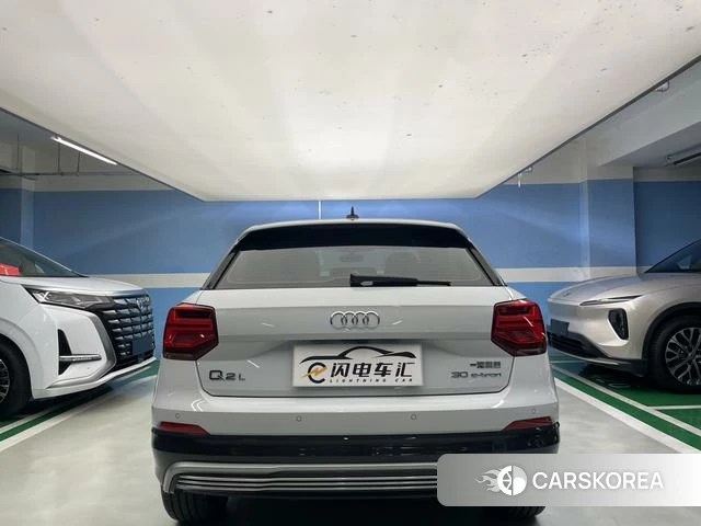Audi Q2L e-tron id 4374526 из Китая 9