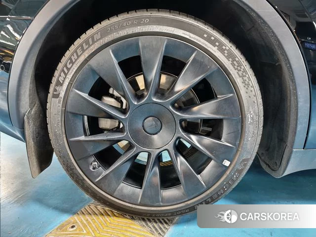 Tesla Model Y id 4213645 из Китая 9