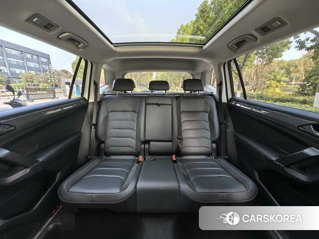 Volkswagen Tiguan L id 4277816 из Китая 9