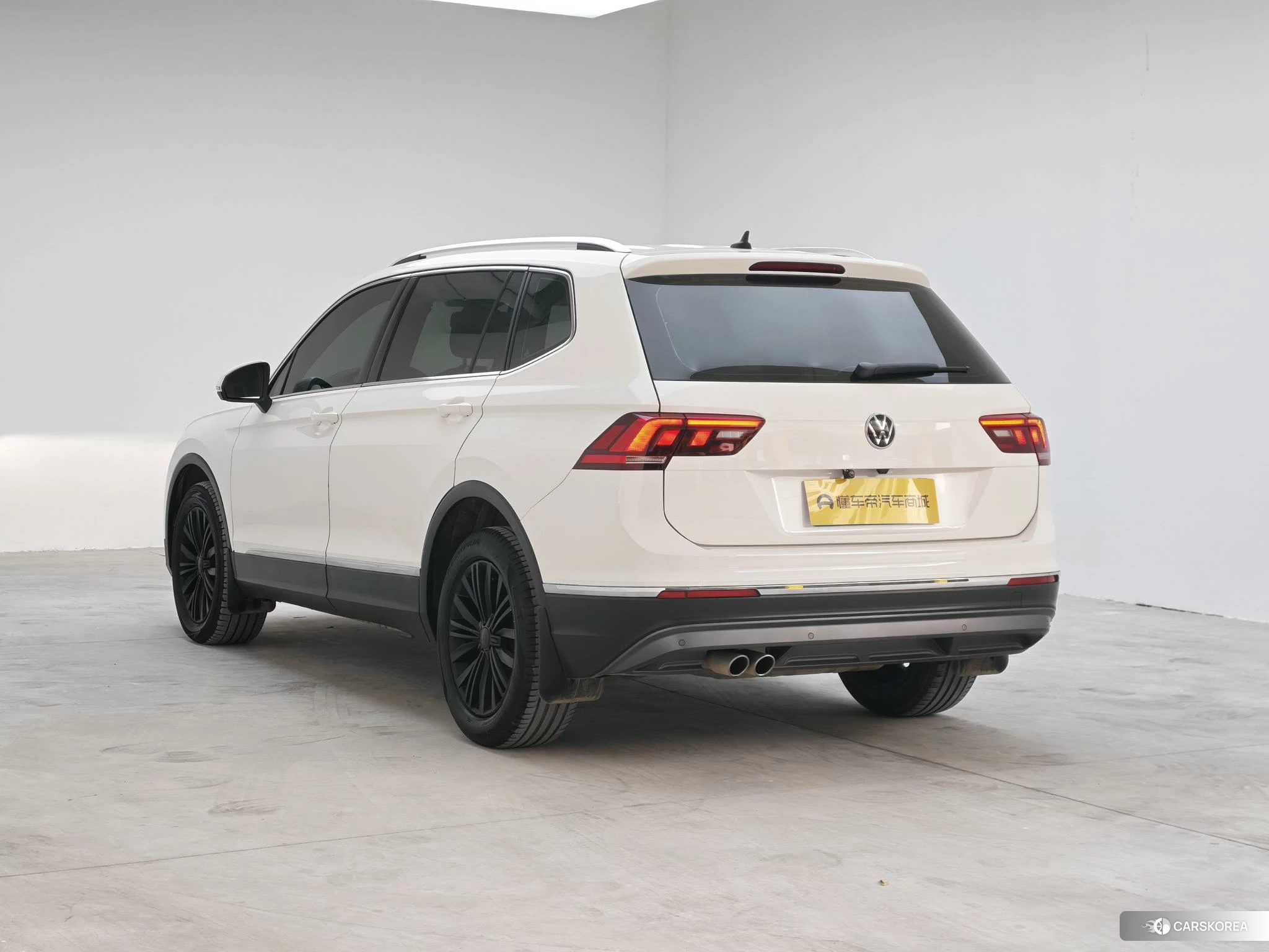 Volkswagen Tiguan L id 4510781 из Китая 9