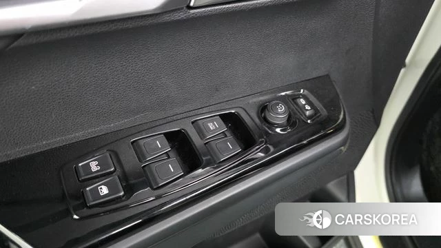 Ssangyong Torres id 3877659 из Кореи 9