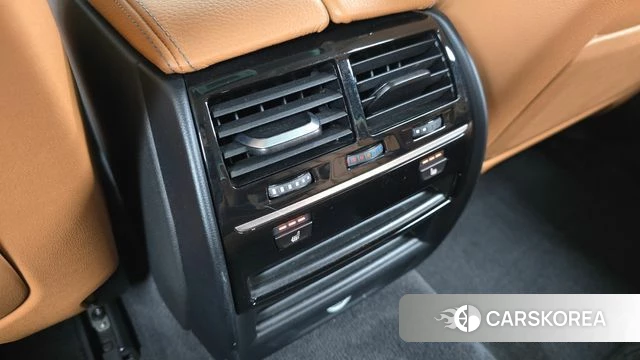 BMW 5 Series (G30) id 4477605 из Кореи 9