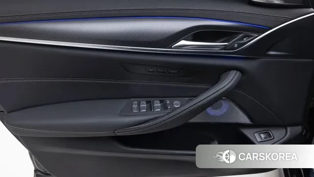 BMW 5 Series (G30) id 3756934 из Кореи 9