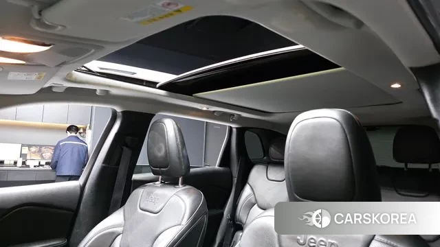 Jeep Cherokee (KL) id 3698693 из Кореи 9