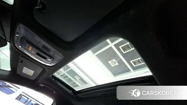 Hyundai Avante (CN7) id 3043436 из Кореи 9