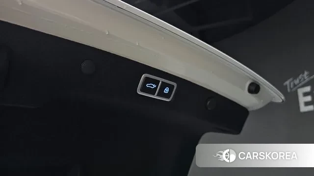 Hyundai Grandeur (GN7) id 3365750 из Кореи 9