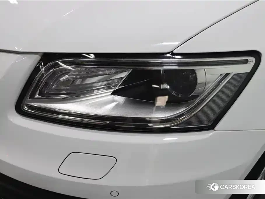 Audi Q5L id 4583711 из Китая 9