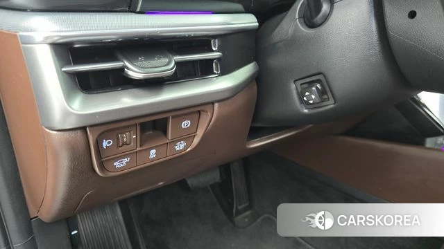 Hyundai Grandeur Hybrid (GN7) id 3841813 из Кореи 9