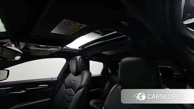 Cadillac CT6 id 3302588 из Кореи 9