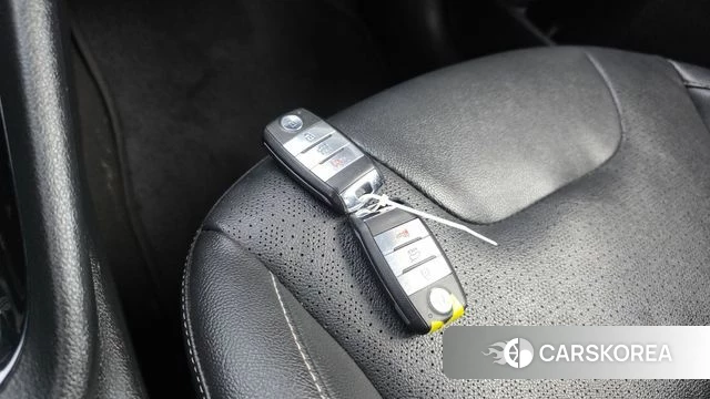 Kia Niro id 4574287 из Кореи 9
