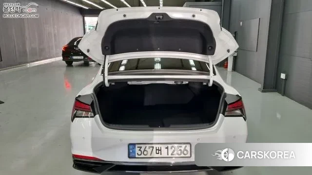 Hyundai Avante (CN7) id 3083889 из Кореи 9