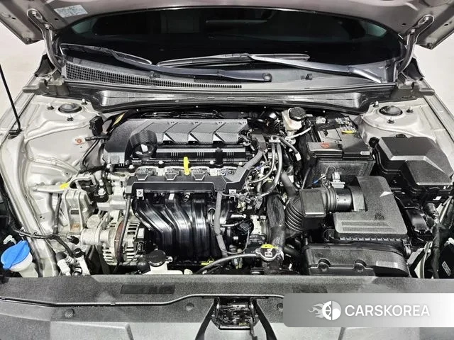 Hyundai Avante (CN7) id 3611929 из Кореи 9