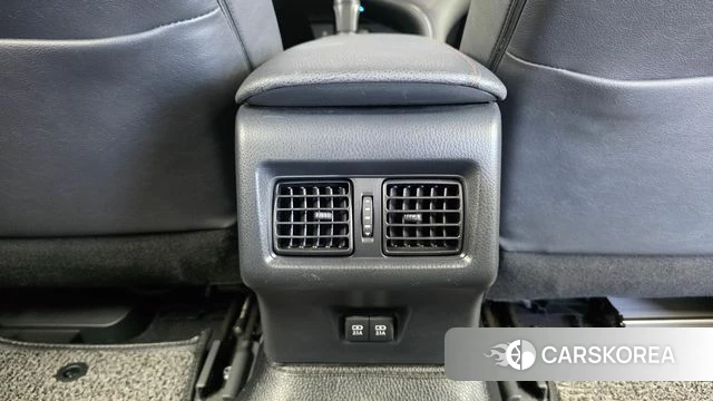 Toyota Camry (XV70) id 4780592 из Кореи 9