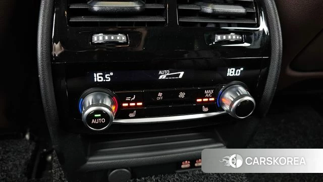 BMW 5 Series (G30) id 3883692 из Кореи 9