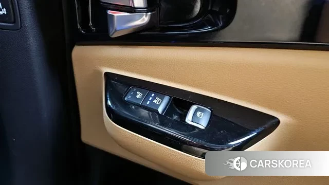 Kia Carnival 4th generation id 3281404 из Кореи 9