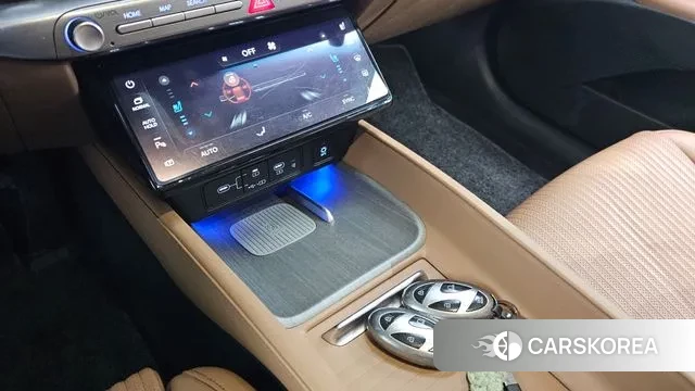 Hyundai Grandeur (GN7) id 3740140 из Кореи 9