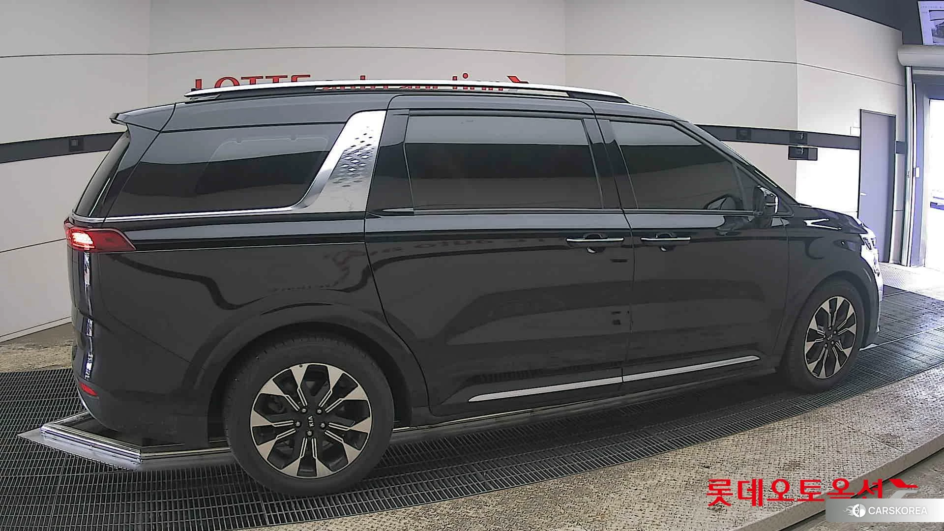 Kia Carnival id 3869405 из Кореи 9