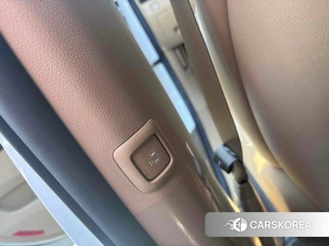 Kia The New Carnival id 4255211 из Кореи 9