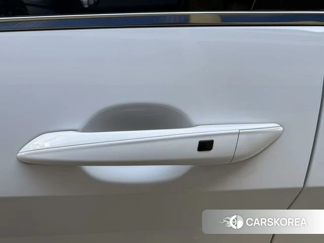 Hyundai Elantra id 4290422 из Китая 9