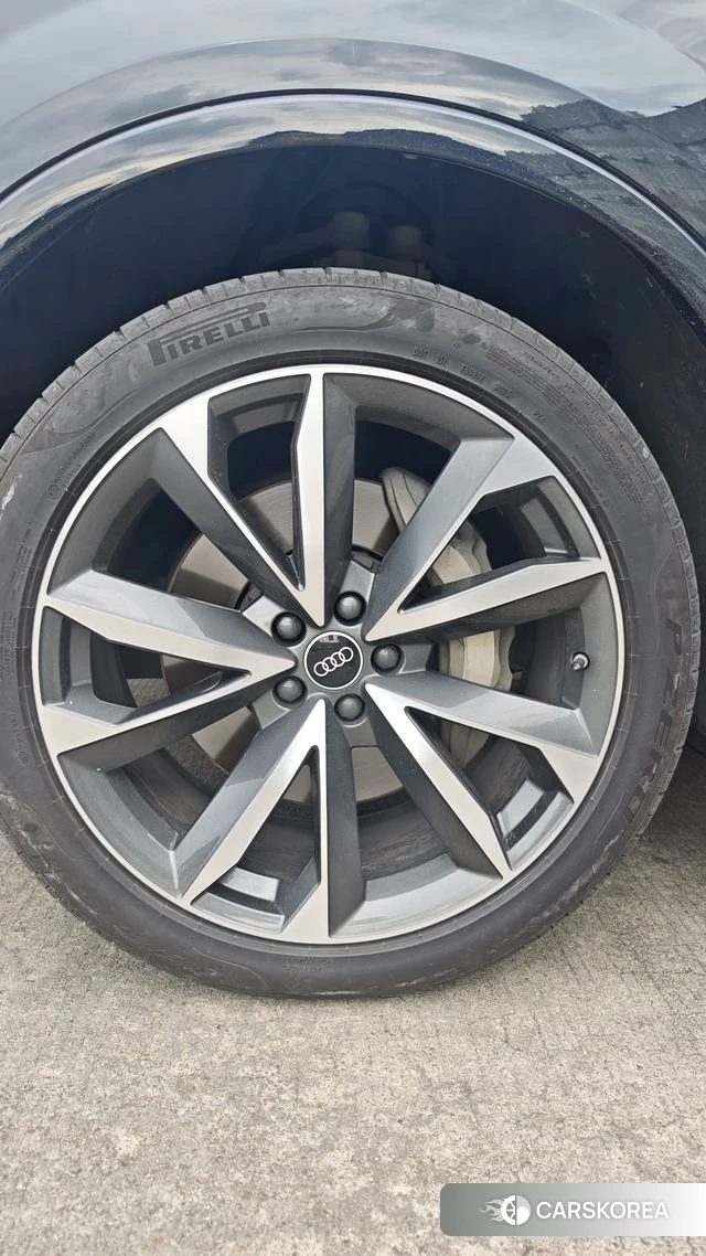 Audi Q7 id 4392075 из Китая 9