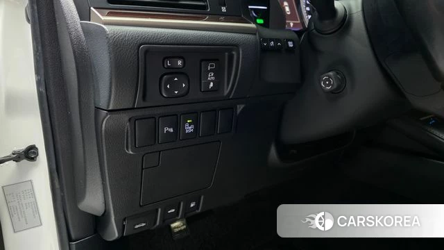 Lexus New ES300h id 3801799 из Кореи 9