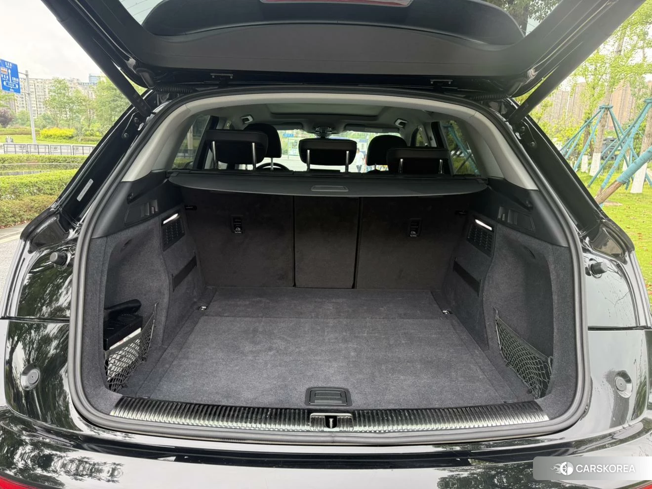 Audi Q5L id 4510435 из Китая 9