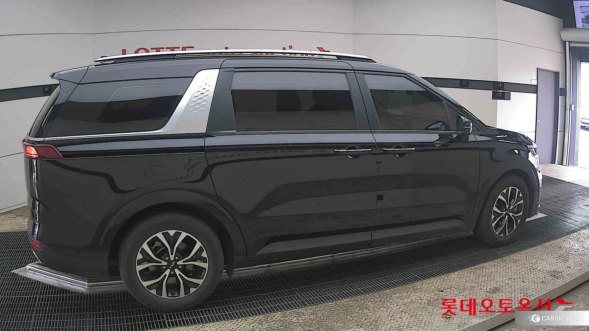 Kia Carnival id 3875683 из Кореи 9