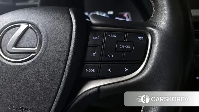 Lexus UX250h id 3434005 из Кореи 9