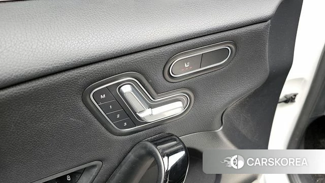 Mercedes-Benz A-Class W177 id 3795468 из Кореи 9