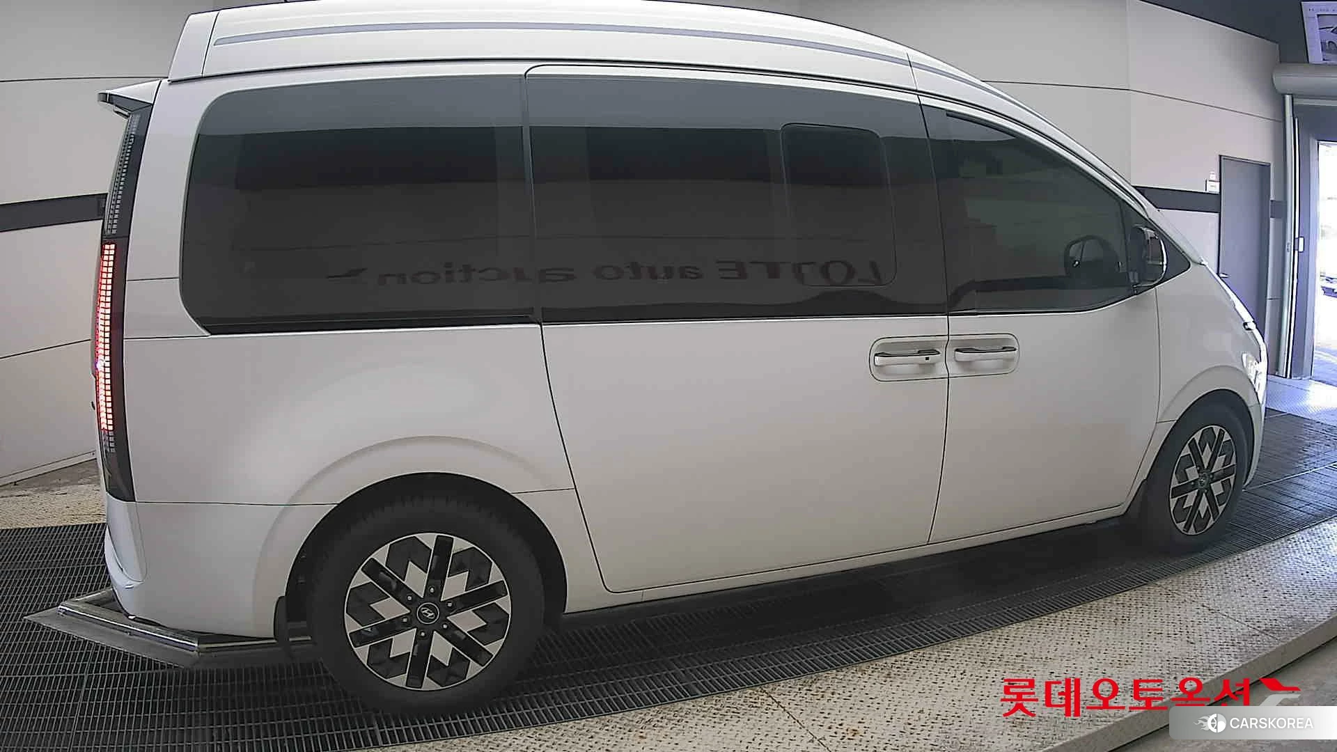 Hyundai STARIA LOUNGE Limousine id 4902533 из Кореи 9