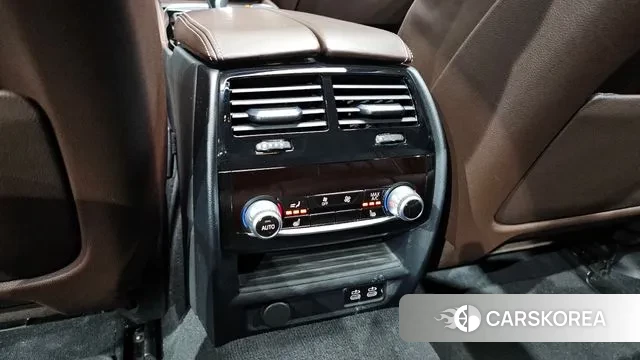 BMW 5 Series (G30) id 3324035 из Кореи 9