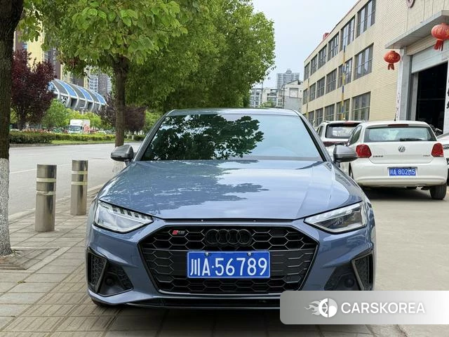 Audi A4L id 4299969 из Китая 9