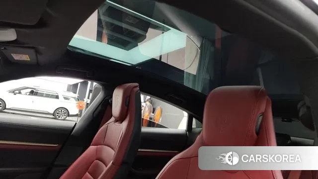 Porsche Taycan id 3043023 из Кореи 9