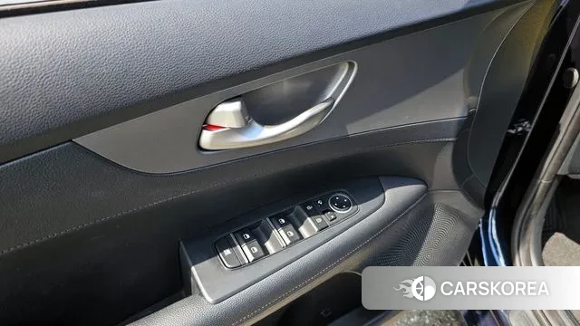 Kia Come New K3 id 3055409 из Кореи 9