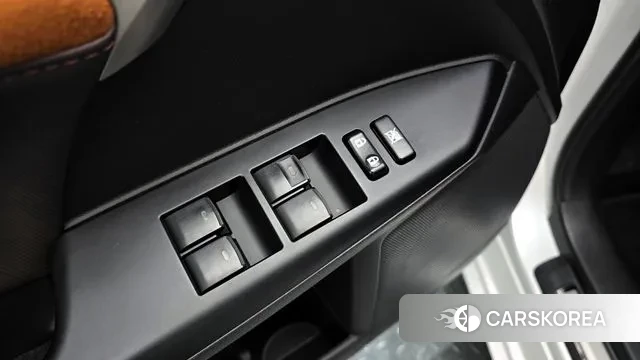 Lexus CT200h id 3413394 из Кореи 9