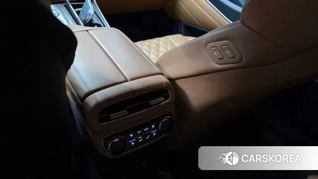 Genesis GV80 id 3650210 из Кореи 9