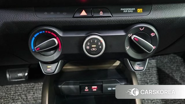 Kia Stonic id 4596427 из Кореи 9