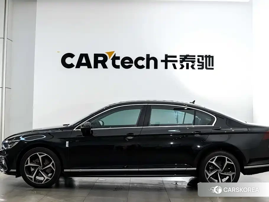 Volkswagen Magotan id 4654981 из Китая 9