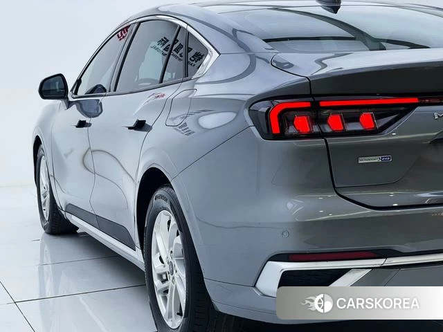 Ford Mondeo id 4394010 из Китая 9