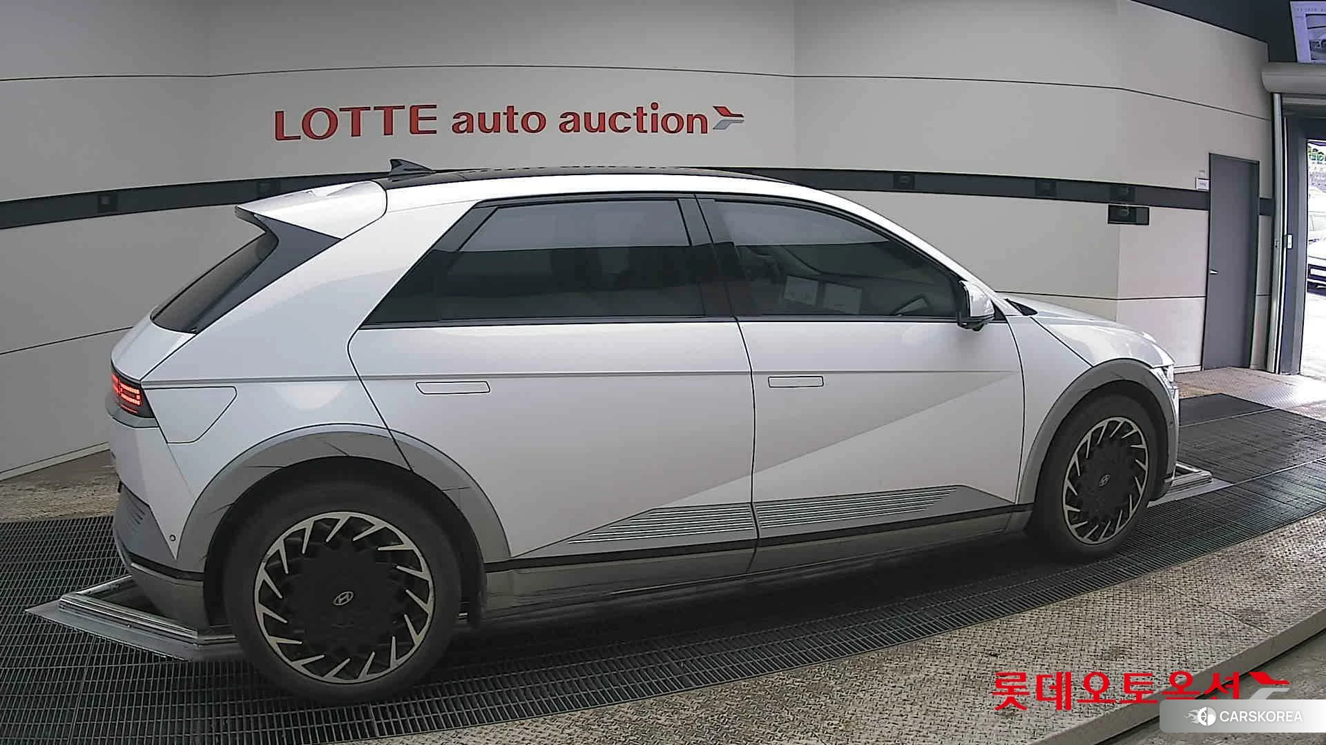 Hyundai IONIQ 5 id 3875825 из Кореи 9