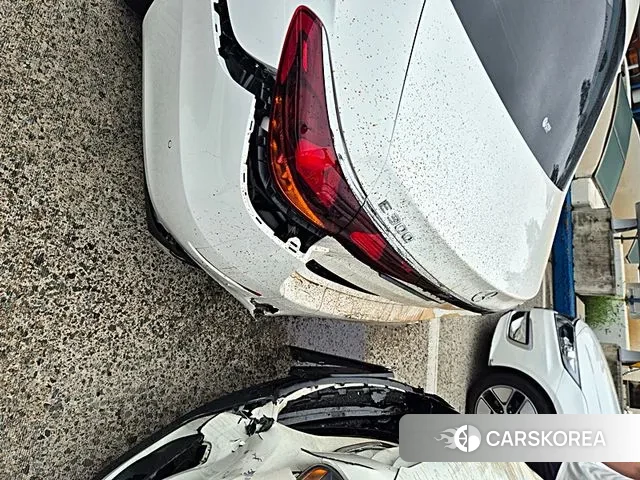 Mercedes-Benz E-Class W214 id 3739233 из Кореи 9