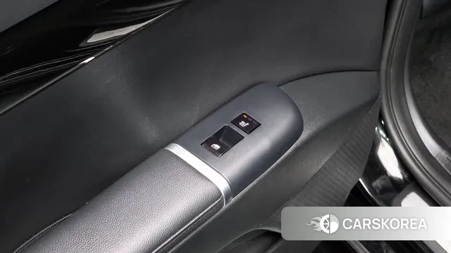 Hyundai Grandeur Hybrid (GN7) id 3523490 из Кореи 9