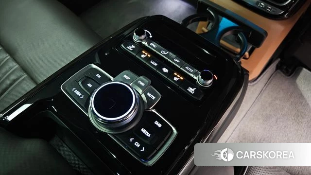 Genesis G90 id 4283516 из Кореи 9
