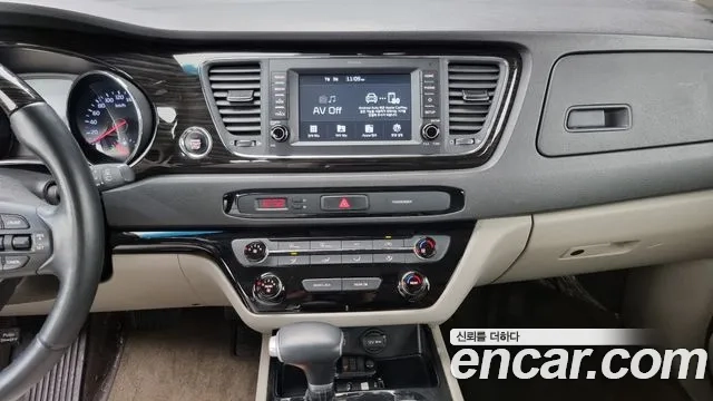 Kia The New Carnival id 2891773 из Кореи 9